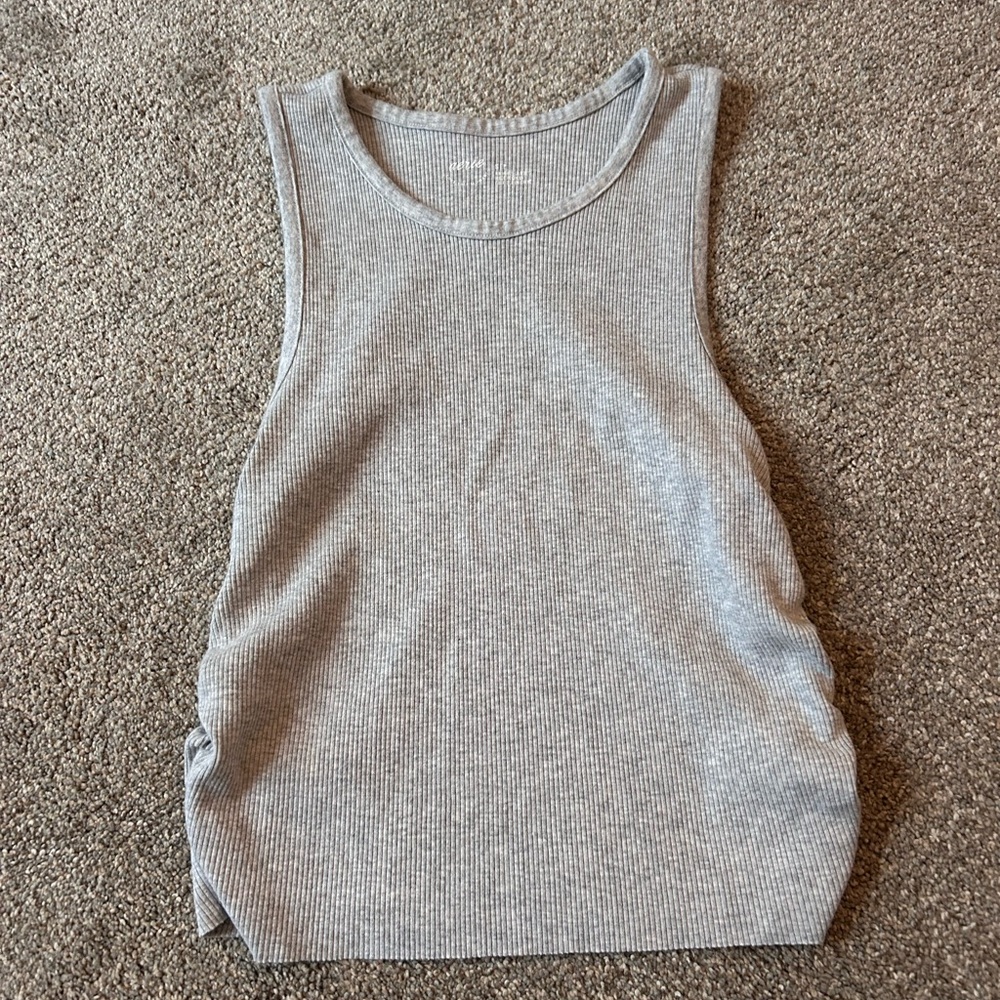 Gray Sleeveless Ribbed Top